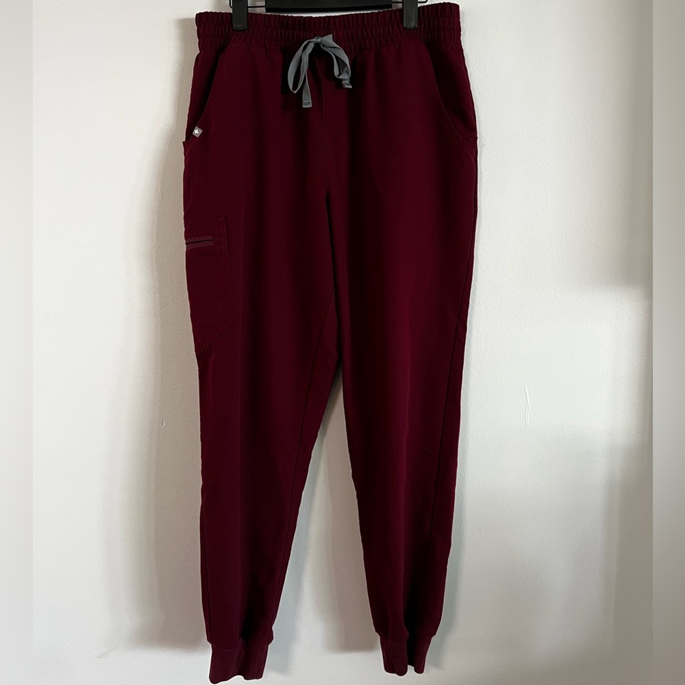 FIG Clothing High Waisted Zamora Jogger Scrub Pants in Burgundy